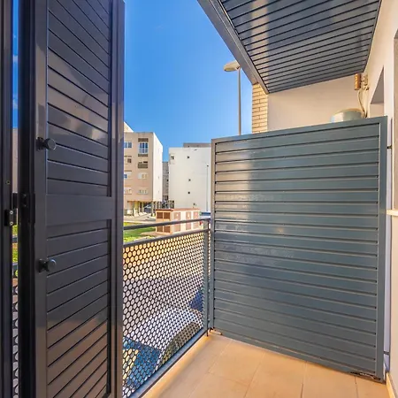 Brisa - Modern - By Rent * Tarifa