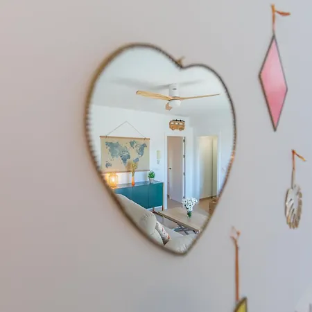 Brisa - Modern - By Rent Apartment *